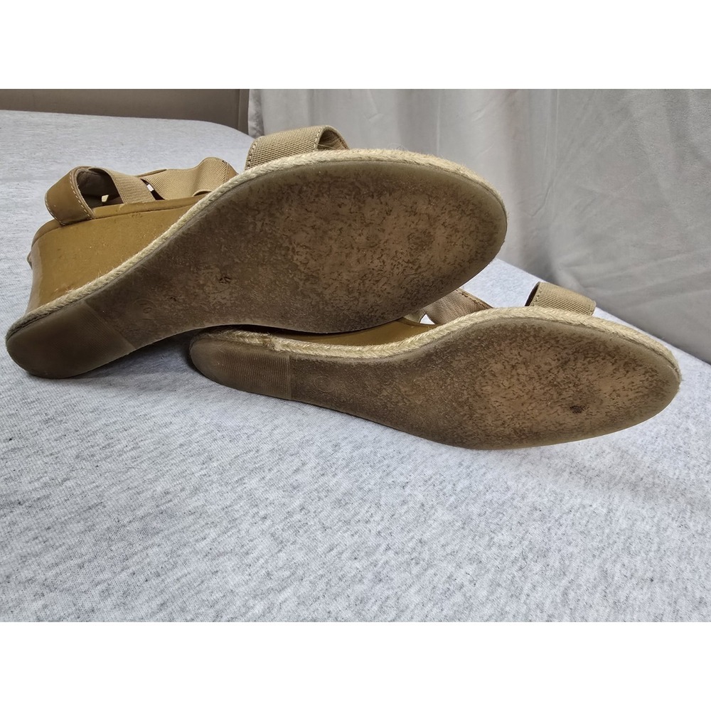 Fendi Beige Women Patent Leather Sandals Carioca Wedge  Size 40 - Picture 5 of 8